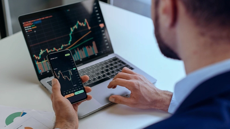 Varo Nex Lur KI-Handelsdashboard